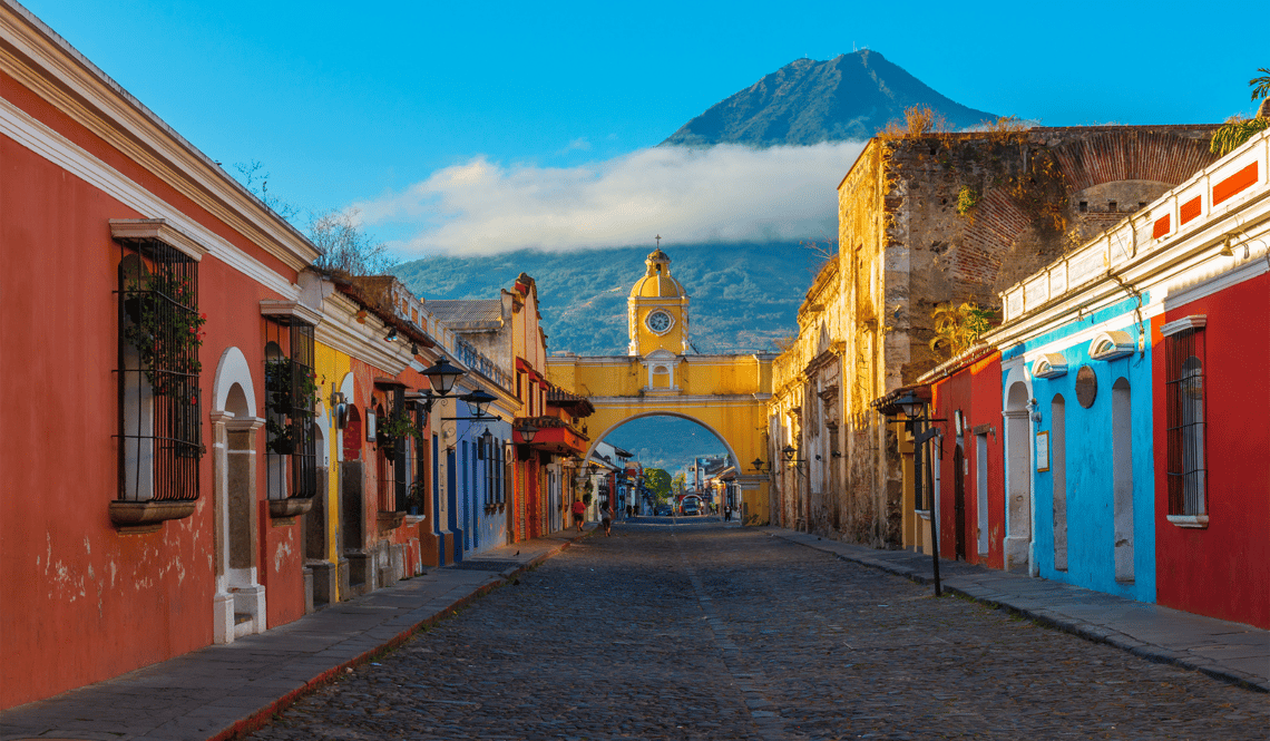 PUR 06.25 Maya-Route – Antigua
